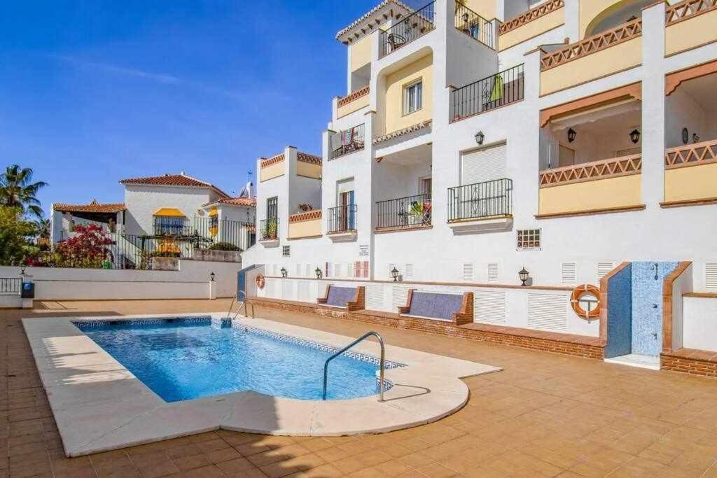Apt Nerja Chimenea With Ocean View, A/C, & Fiber Apartment ภายนอก รูปภาพ