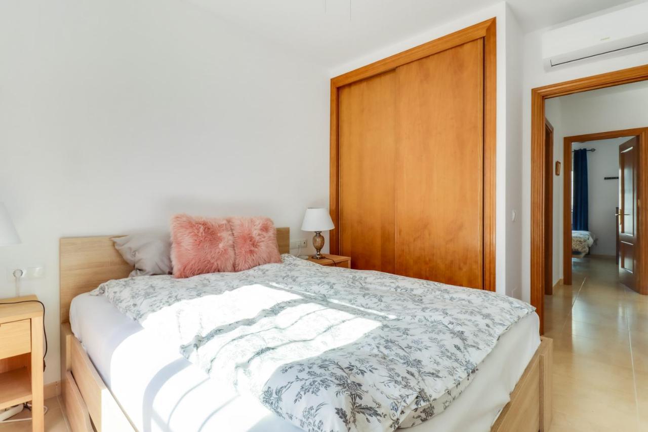 Apt Nerja Chimenea With Ocean View, A/C, & Fiber Apartment ภายนอก รูปภาพ